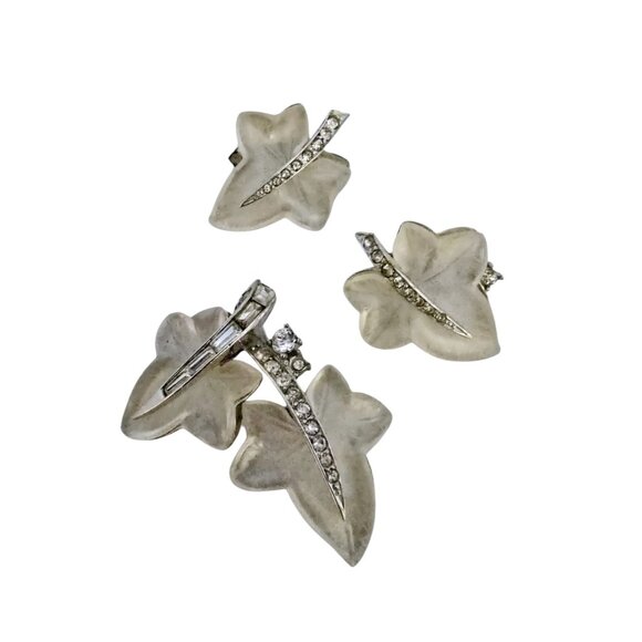 Unique BOUCHER 6426 Frosted Lucite Brooch and 6427 Earring Set (SC104) - Picture 1 of 5